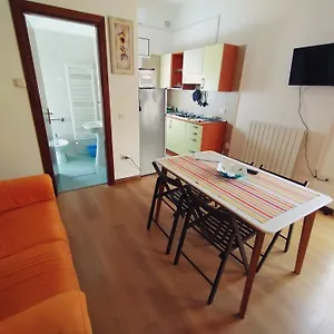 https://villa-rosa.hotelslidodijesolo.com