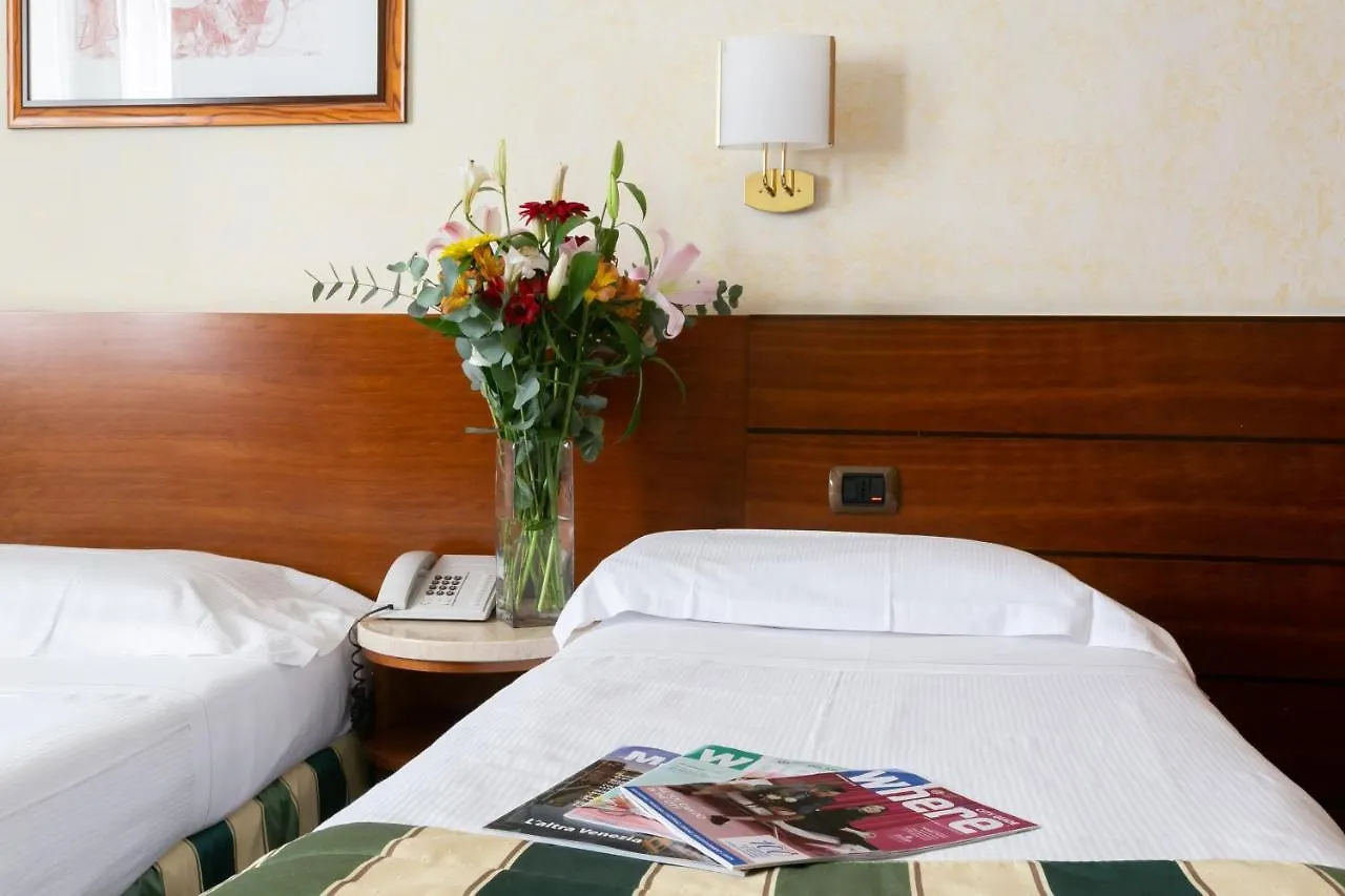 Hotel Mirage Sure Hotel Collection By Best Western Μιλάνο